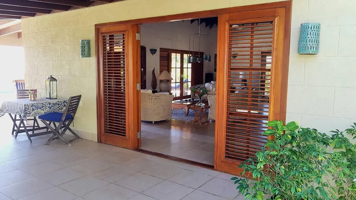 Caribbean Villa With Pool And Views Port Elizabeth
